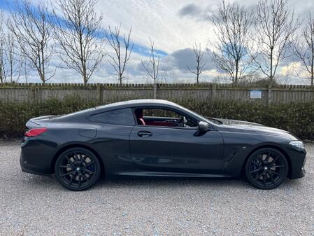 BMW 8 SERIES 4.4 M850i xDrive Coupe