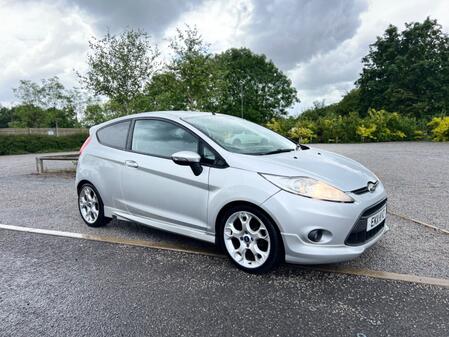 FORD FIESTA 1.6 Zetec S