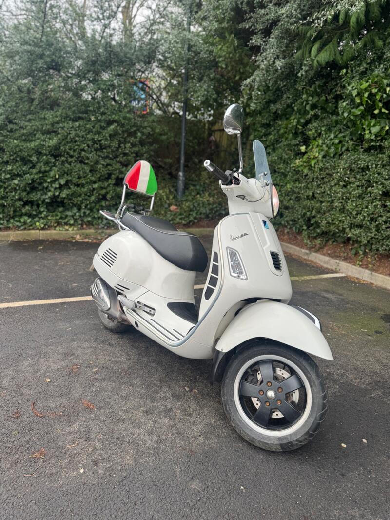 PIAGGIO Vespa