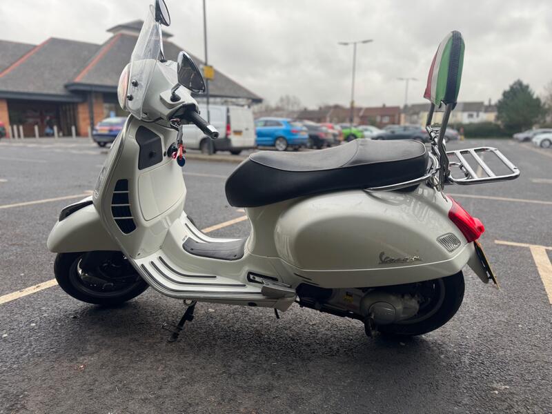 PIAGGIO Vespa