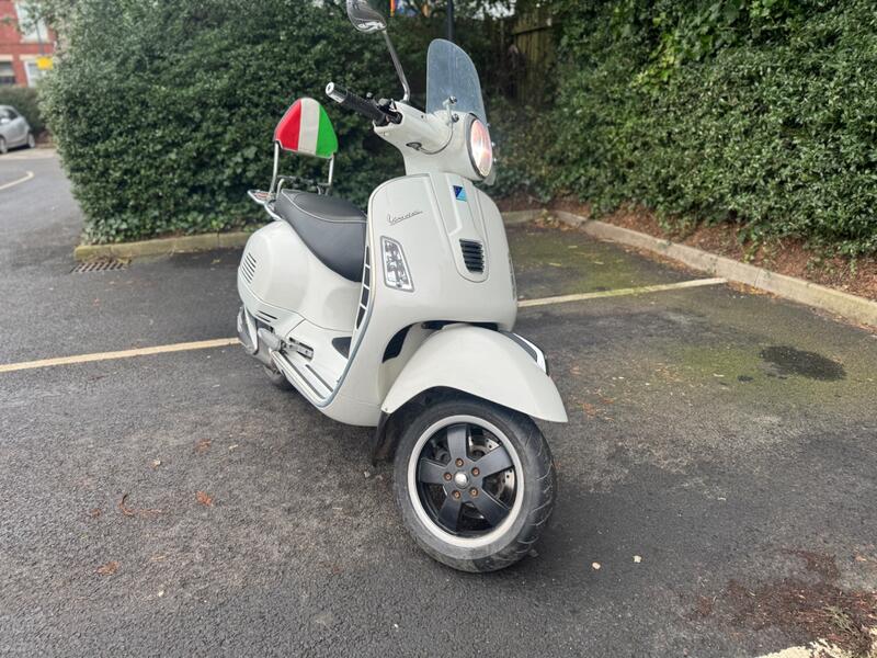 PIAGGIO Vespa