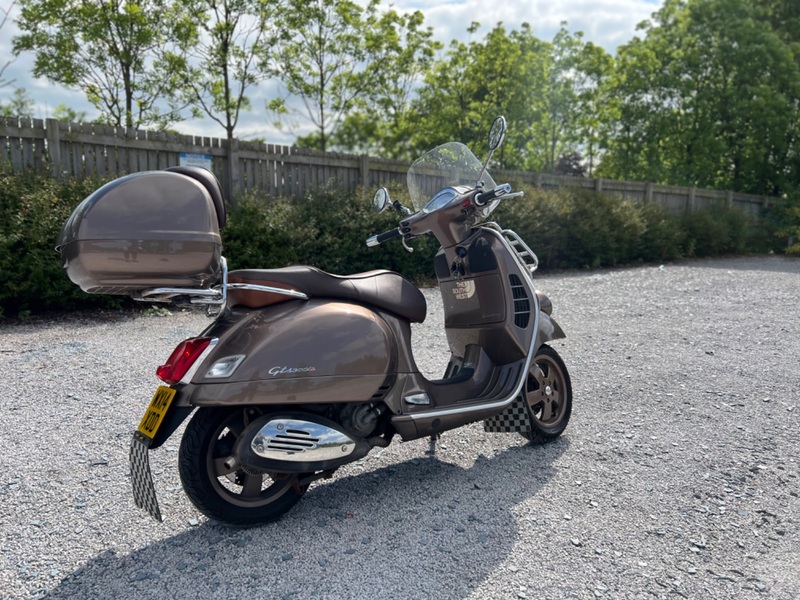 PIAGGIO Vespa GTS