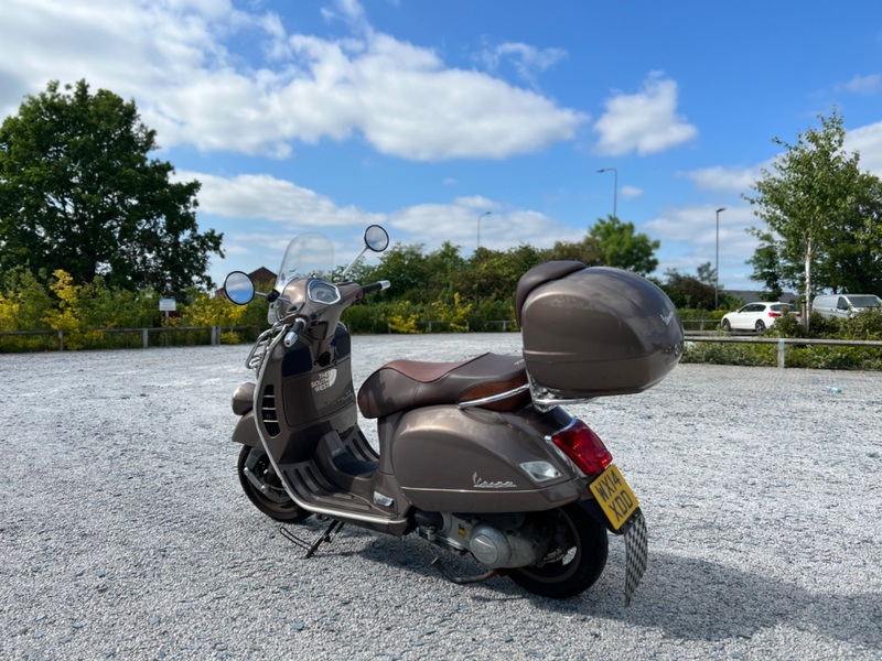 PIAGGIO Vespa GTS